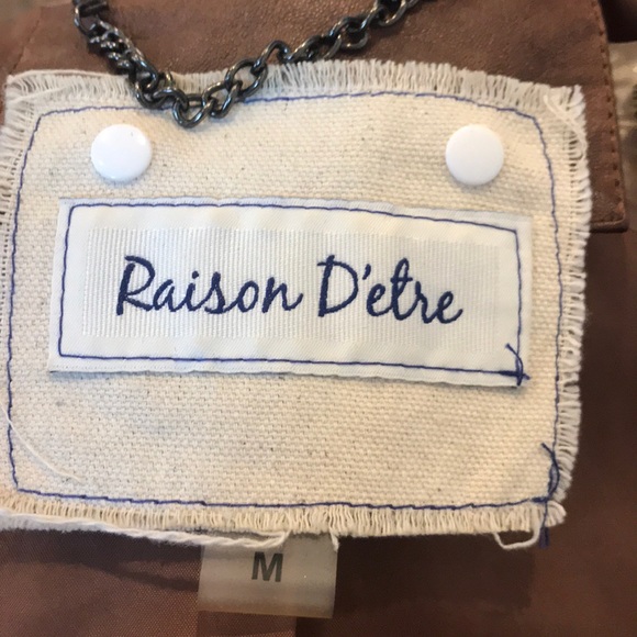 Brown leather jacket with zipper details - Picture 6 of 6